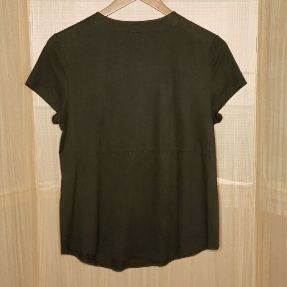 Chico's Womens Green Suede Feel Short Sleeve Top Medium - Picture 2 of 6